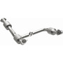 Magnaflow 280210 - 18-20 Chevrolet Express 2500 Single Underbody 4.3L Direct Fit Catalytic Converter