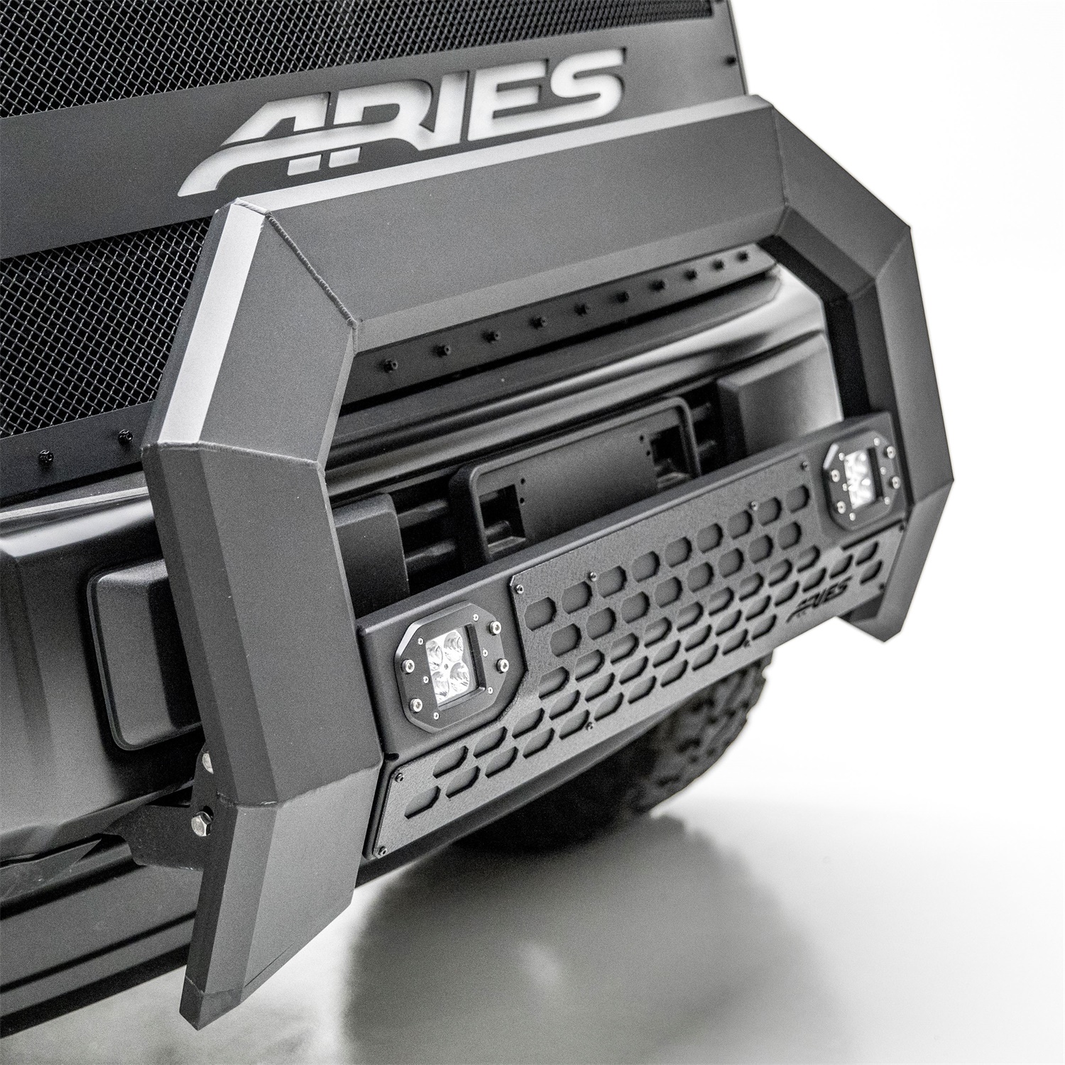 ARIES 2164101 - AdvantEDGE 5-1/2in. Black Aluminum Bull Bar with Lights; Select Silverado; Sierr