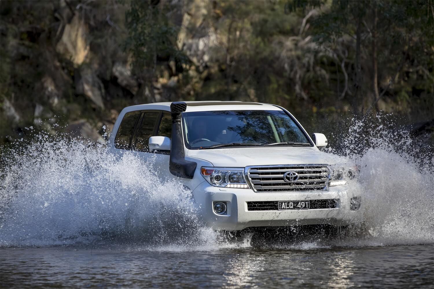 ARB SS89HPE - Safari 4X4 Snorkel Armax 08-11 Toyota Land Cruiser 200 Series