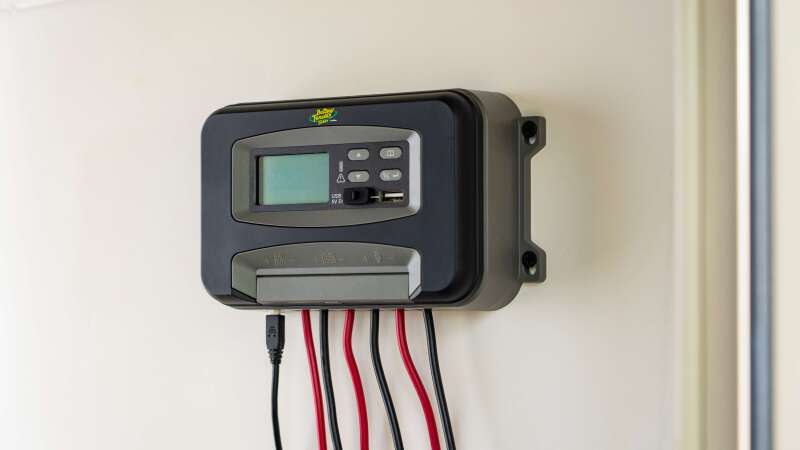Battery Tender 021-1178 - 30A PWM Indoor Solar Controller System