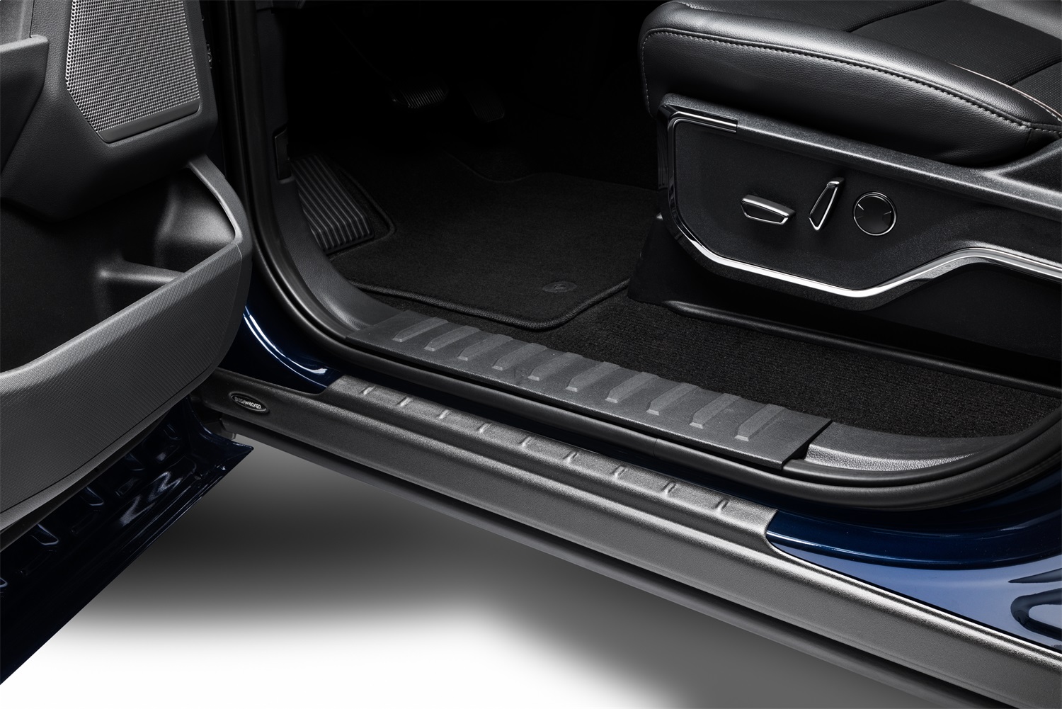 Bushwacker 14130 - 20-24 Chevrolet/GMC Silverado/Sierra 2500/3500HD CC Trail Armor Rocker Panel - Black