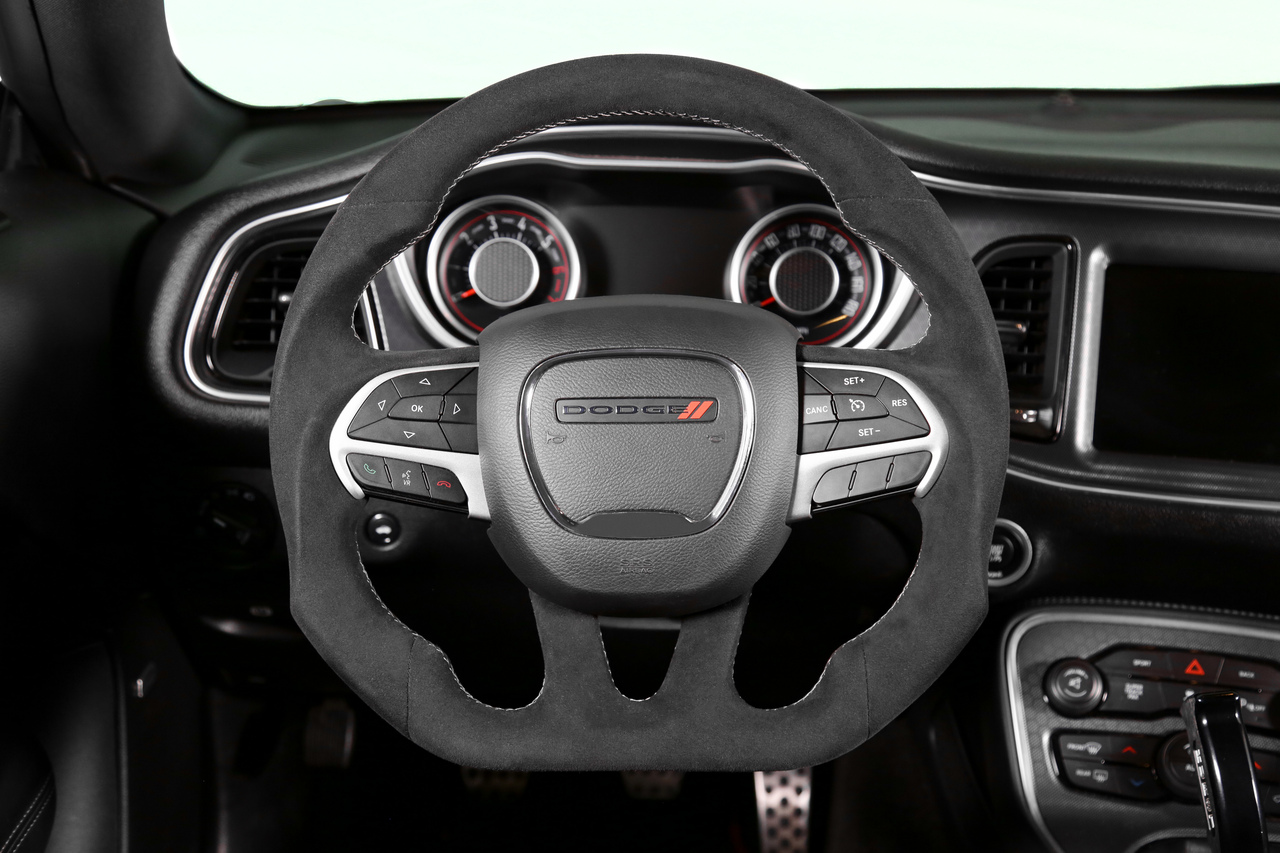 Drake Muscle CH950-20 - Cars Steering Wheel - Alcantara Wrapped - Heated