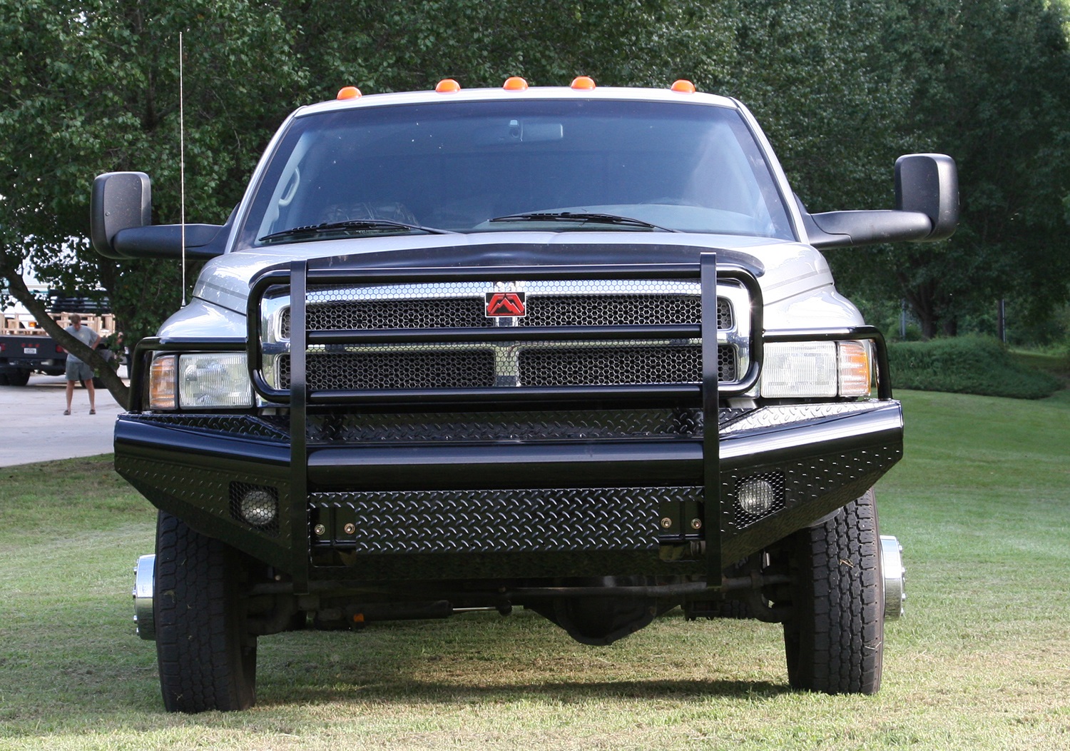 Fab Fours DR94-S1560-1 - Black Steel Front Ranch Bumper