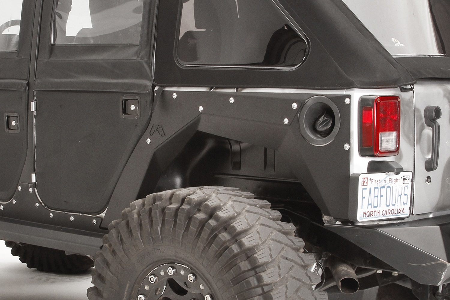 Fab Fours JK1001-1 - Fender; Rear; Pair; Powdercoated; Fab Fours JK1001-1 - Fender; Rear; Pair; Powdercoated;