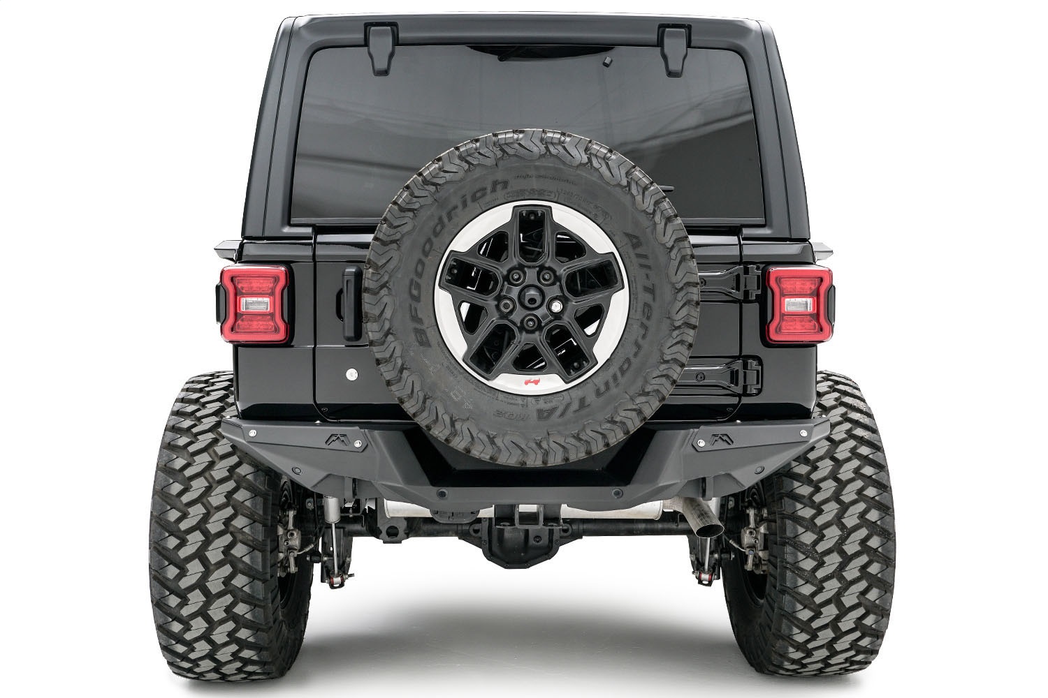 Fab Fours JL18-Y1851-1 - Heavy Duty Rear Bumper Fab Fours JL18-Y1851-1 - Heavy Duty Rear Bumper