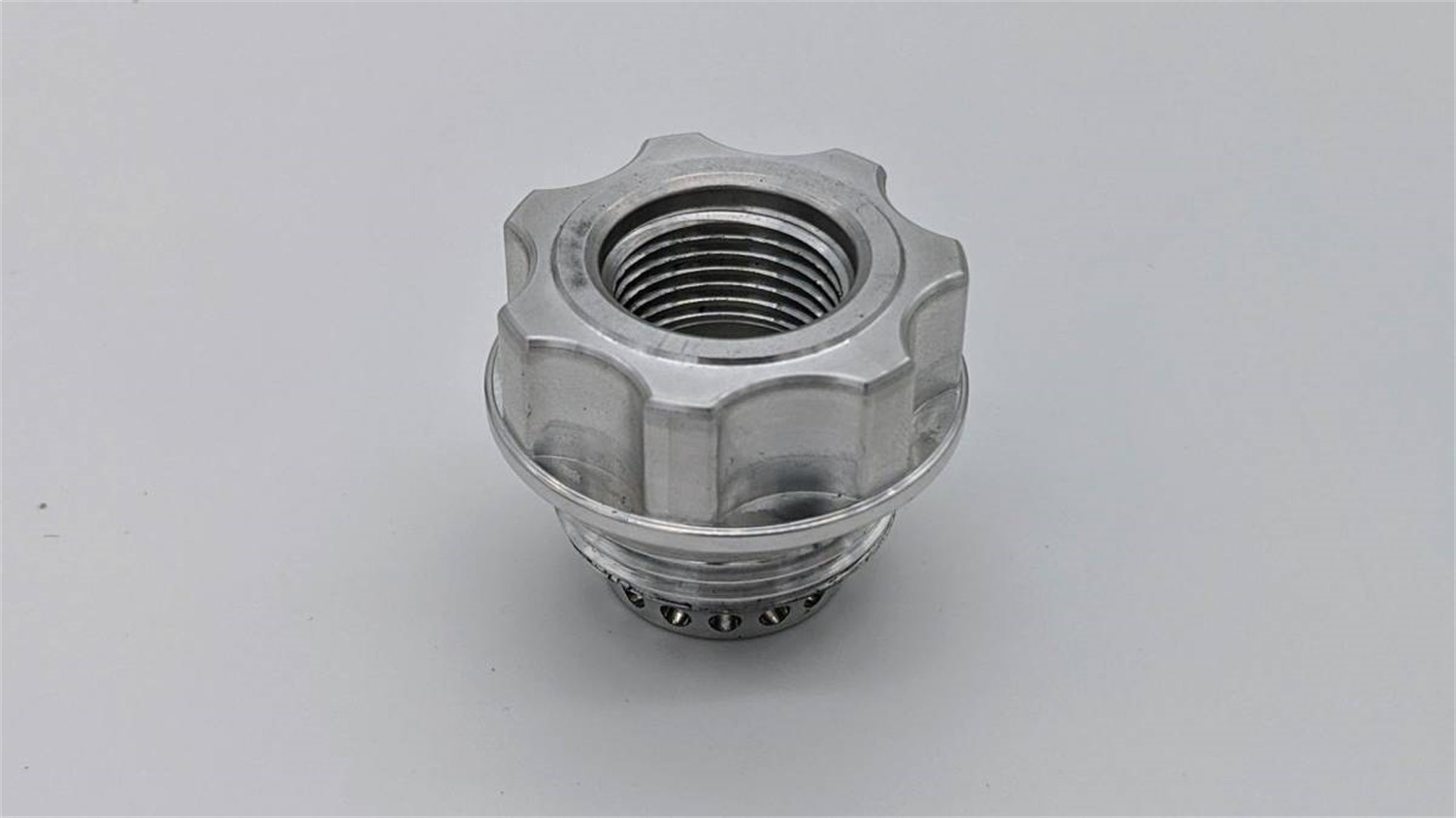 Granatelli Motorsports 280113 - Granatelli -10AN ORB Female -20AN Male Threaded Insert Vented Oil Fill Cap - Natural