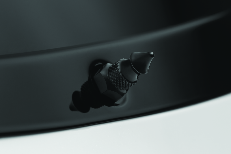 Kuryakyn 5716 - Windshield Spikes FLTR Black