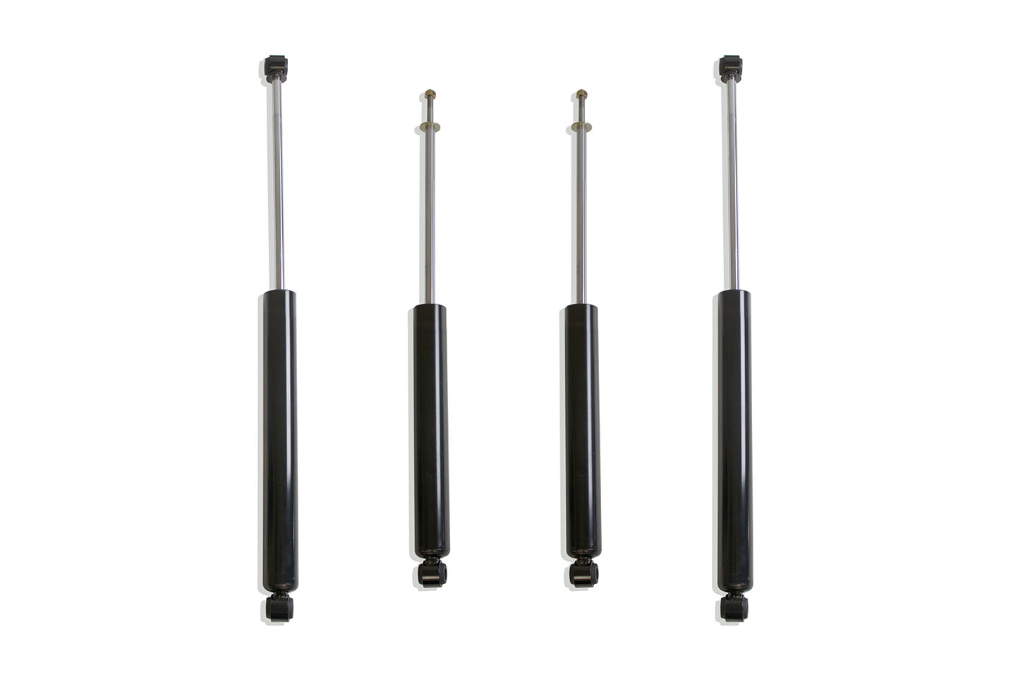 Maxtrac 943340S - 17-19 Ford F-250/350 4WD Dually 4in Front & 1in Rear Shock Absorbers Maxtrac 943340S - 17-19 Ford F-250/350 4WD Dually 4in Front & 1in Rear Shock Absorbers