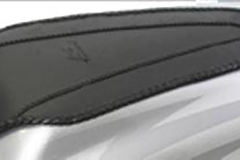 Mustang Motorcycle 78123 - Mustang 05-08 Honda VTX1800F Fender Bib - Black Mustang Motorcycle 78123 - Mustang 05-08 Honda VTX1800F Fender Bib - Black