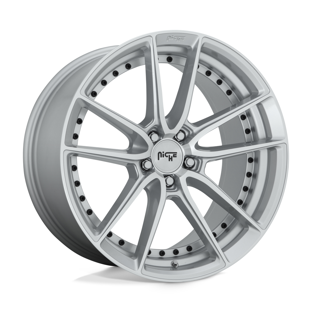 Niche M221229090+18 - M221 Dfs 22X9 Gloss Silver Machined