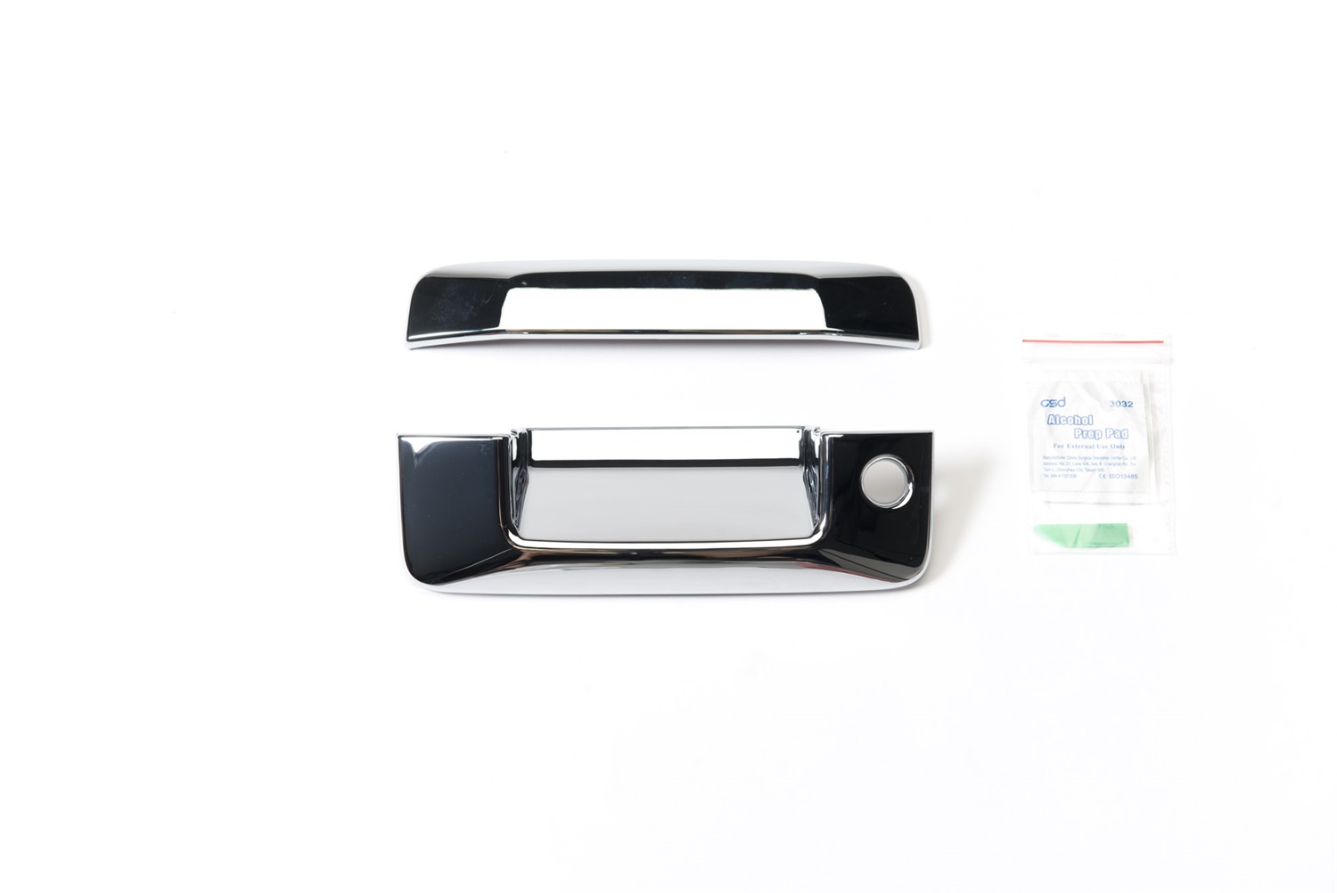 Putco 400143 - 15-19 Chevy Silverado HD - w/ Keyhole (w/o Camera Opening) Tailgate & Rear Handle Covers Putco 400143 - 15-19 Chevy Silverado HD - w/ Keyhole (w/o Camera Opening) Tailgate & Rear Handle Covers