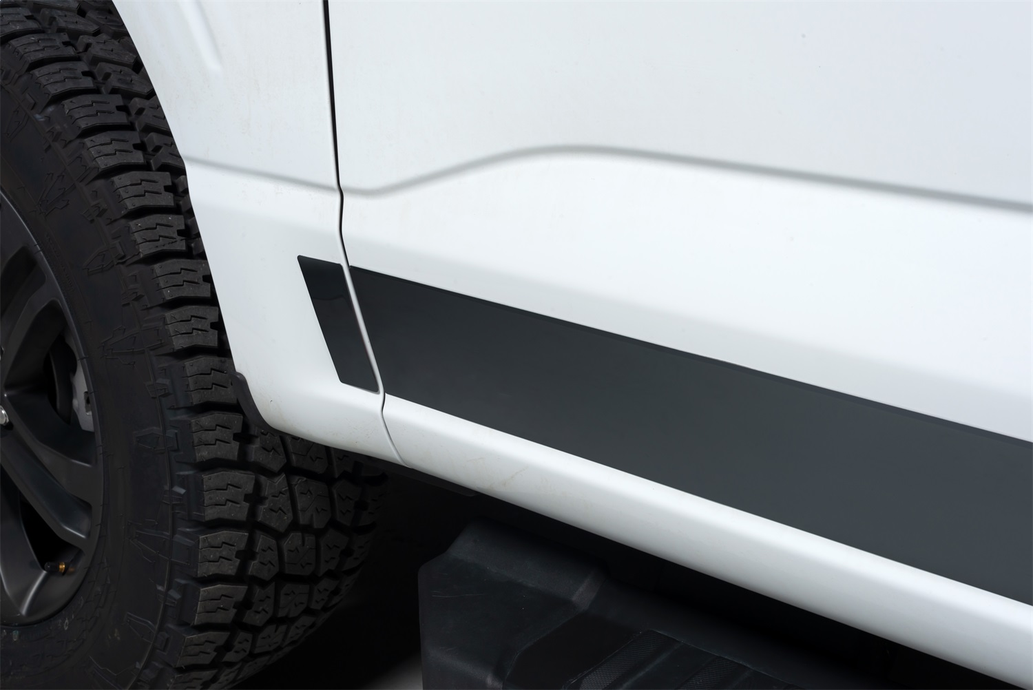 Putco 9751470BP - 2021 Ford F-150 Reg Cab 8ft Long Box Black Platinum Rocker Panels (4.25in Tall 10pcs)
