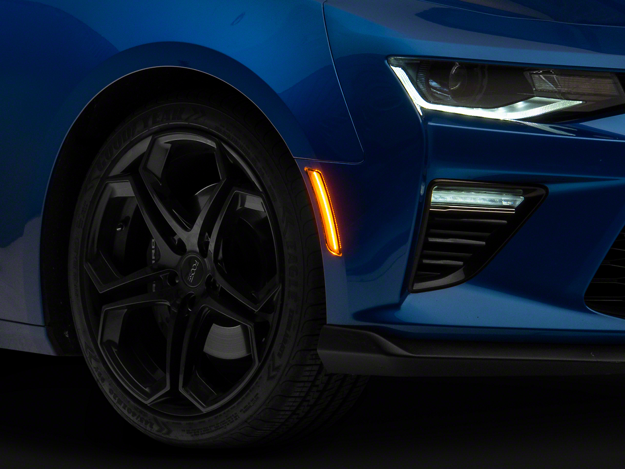 Raxiom CC2933 - 16-23 Chevrolet Camaro Axial Series LED Front and Rear Side Markers- Clear