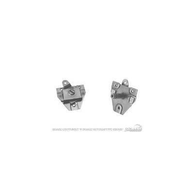 Scott Drake C6OZ-6221818-B - Door Handle Shaft Assembly