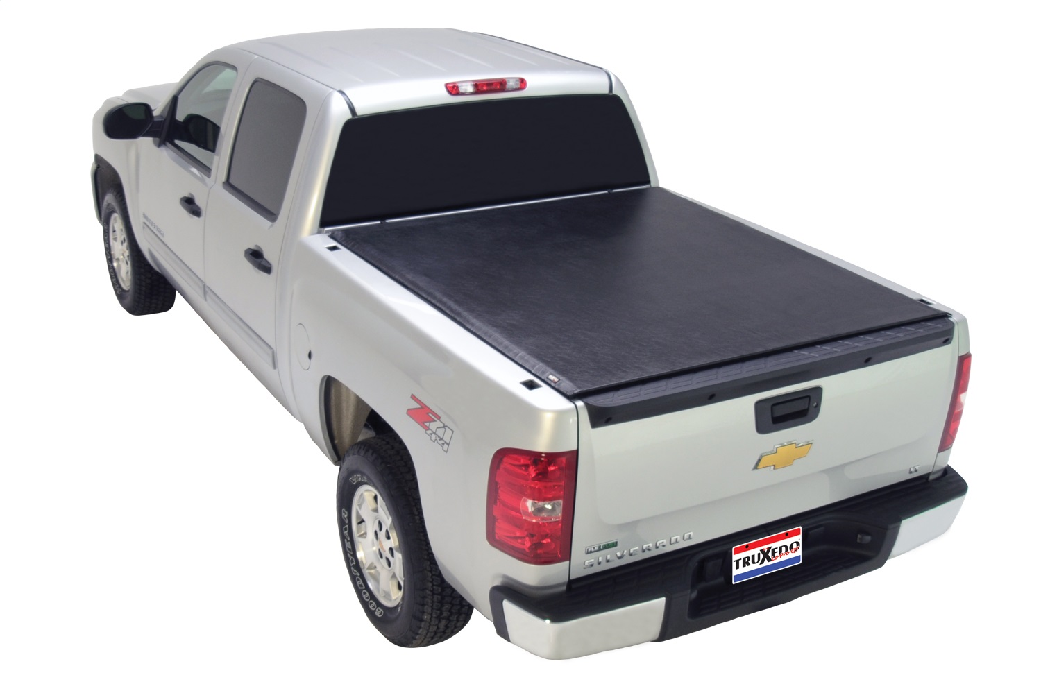 Truxedo 570701 - 07-13 GMC Sierra & Chevrolet Silverado 1500 w/Track System 5ft 8in Lo Pro Bed Cover Truxedo 570701 - 07-13 GMC Sierra & Chevrolet Silverado 1500 w/Track System 5ft 8in Lo Pro Bed Cover