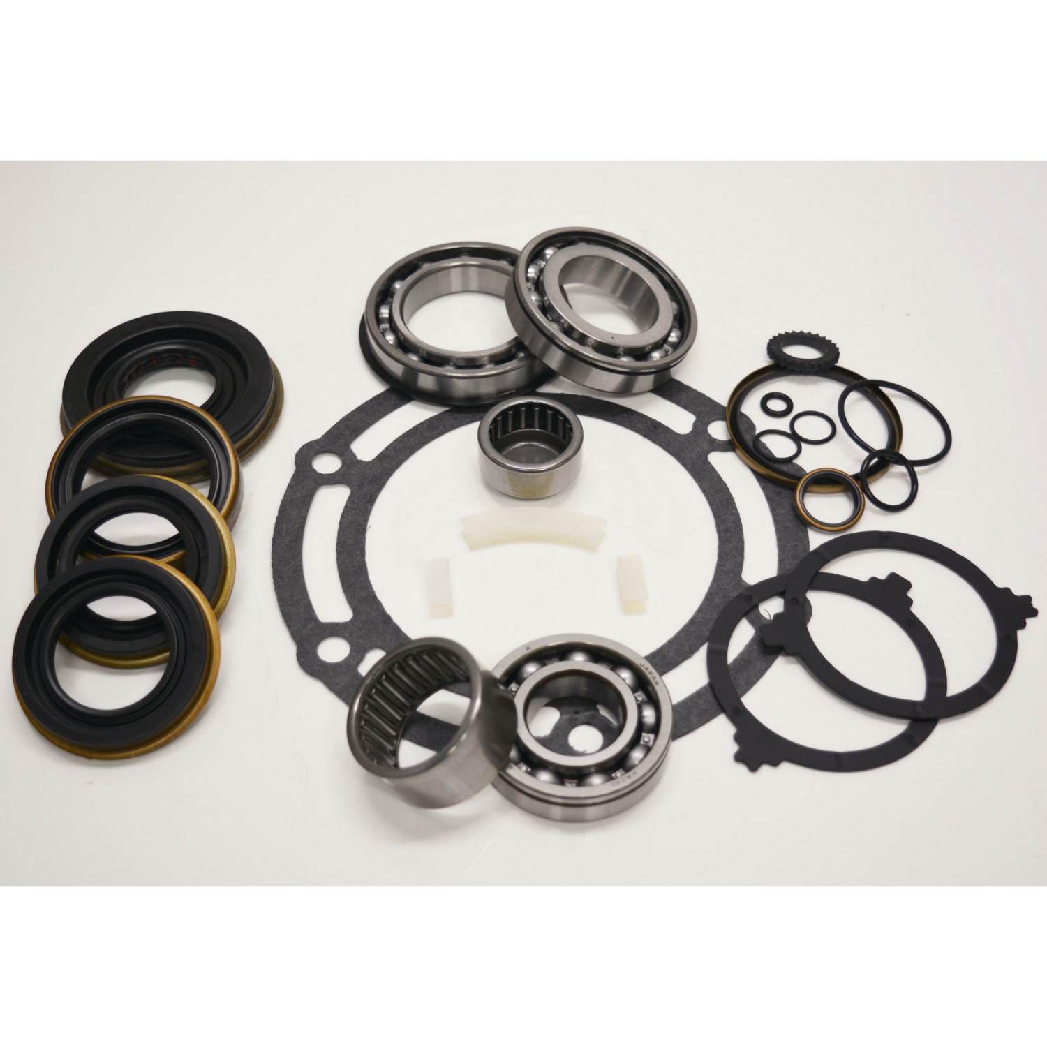 USA Standard Gear ZTBK231JA - NP231 Transfer Case Bearing/Seal Kit 02-07 Jeep Liberty Narrow Input Bearing USA Standard Gear ZTBK231JA - NP231 Transfer Case Bearing/Seal Kit 02-07 Jeep Liberty Narrow Input Bearing
