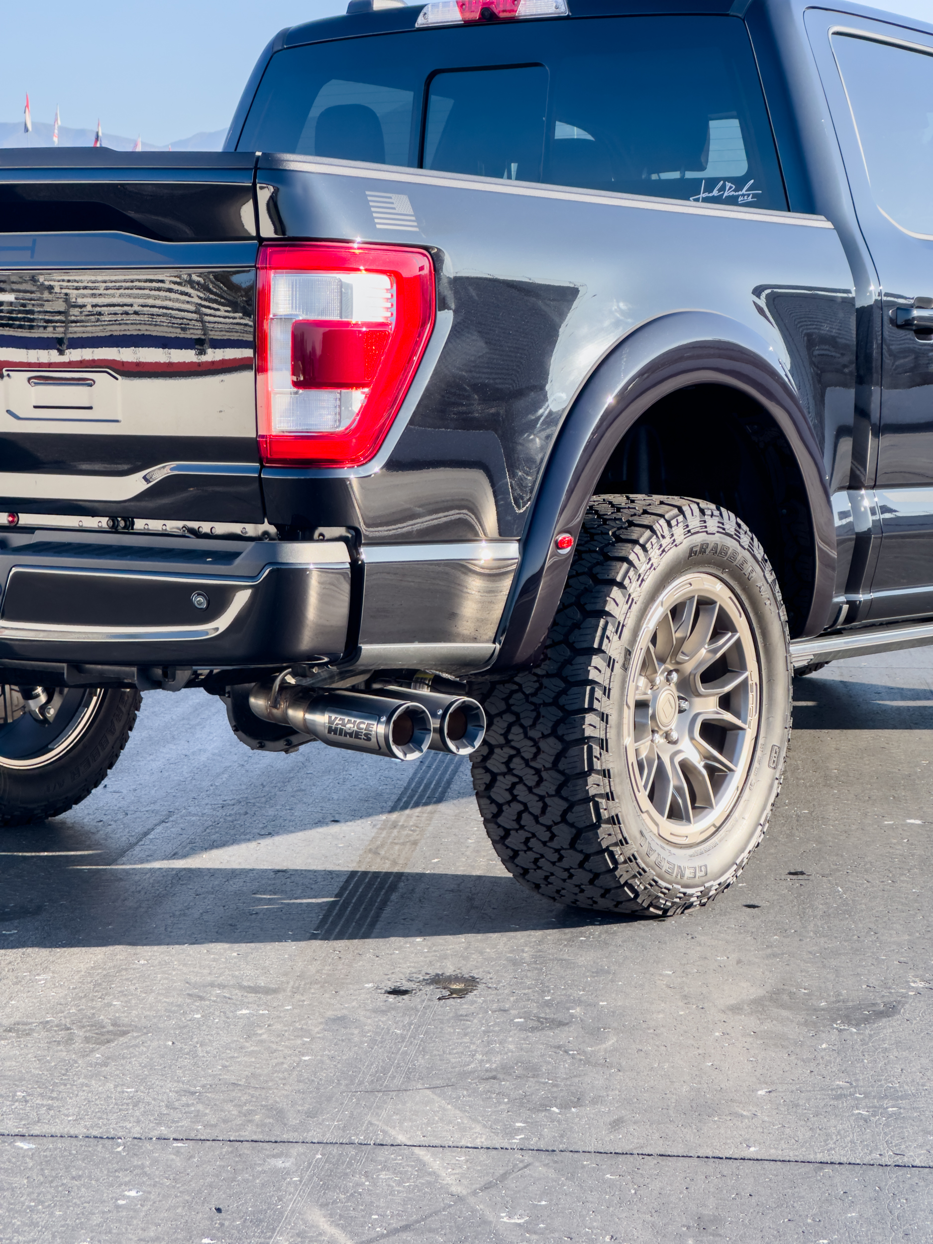 Vance & Hines 19653 - Ford 2021-2023 F150 Eliminator Brushed Catback Exhaust Vance & Hines 19653 - Ford 2021-2023 F150 Eliminator Brushed Catback Exhaust