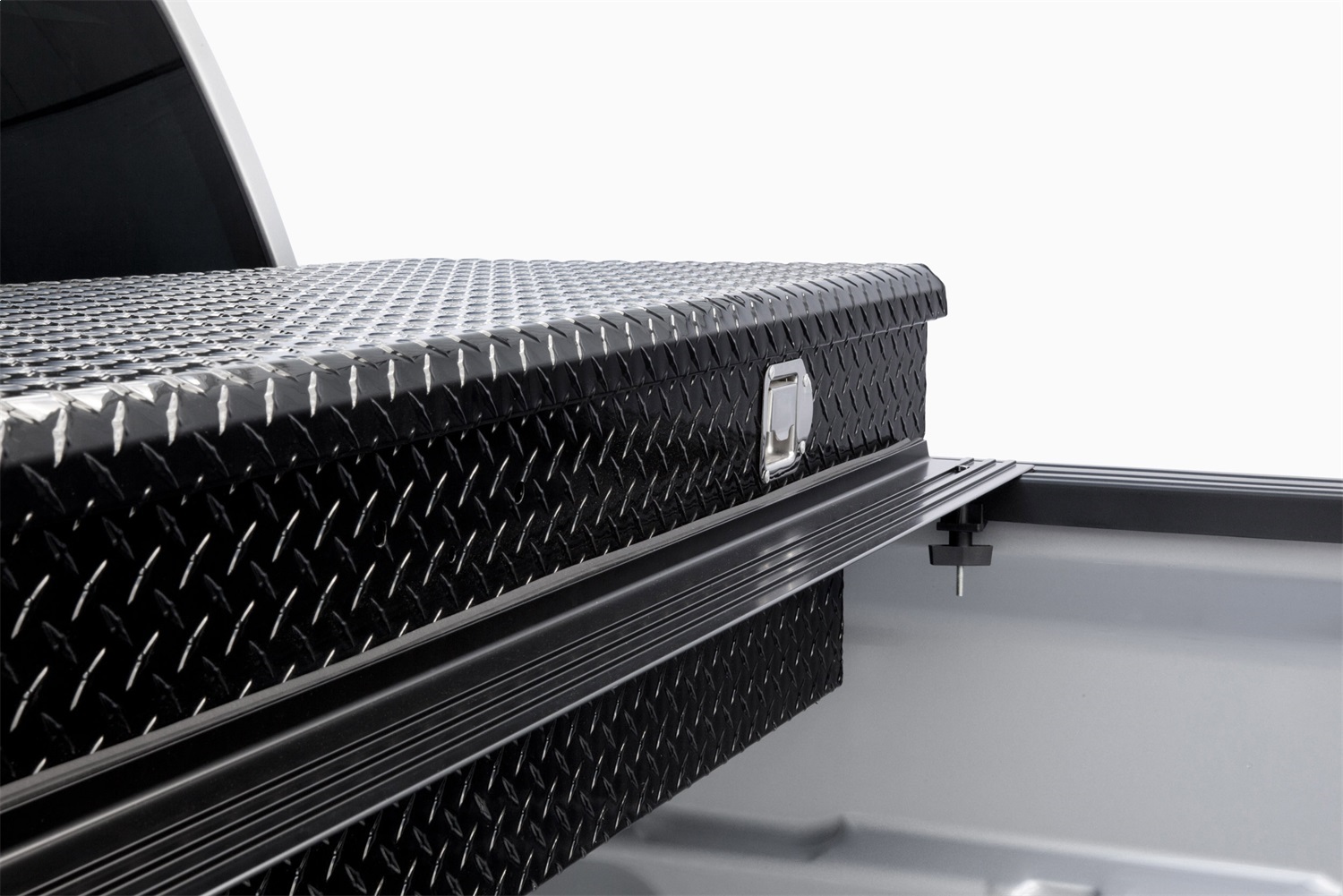 Extang 93480 - 15-19 Ford F150 (6-1/2ft bed) Trifecta Toolbox 2.0 Extang 93480 - 15-19 Ford F150 (6-1/2ft bed) Trifecta Toolbox 2.0