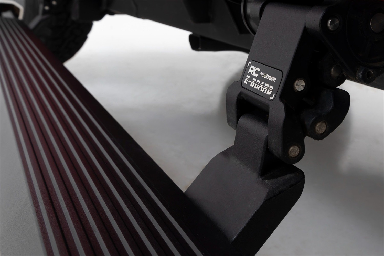 Rough Country PSR610430 - Power Running Boards - Dual Electric Motor - 4 Door - Jeep Wrangler JL (18-24) Rough Country PSR610430 - Power Running Boards - Dual Electric Motor - 4 Door - Jeep Wrangler JL (18-24)