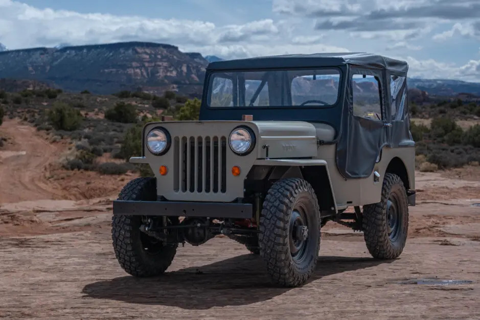 Bestop 51404-01 - Tigertop Soft Top For Jeep 1953-1964 CJ3B Black Crush