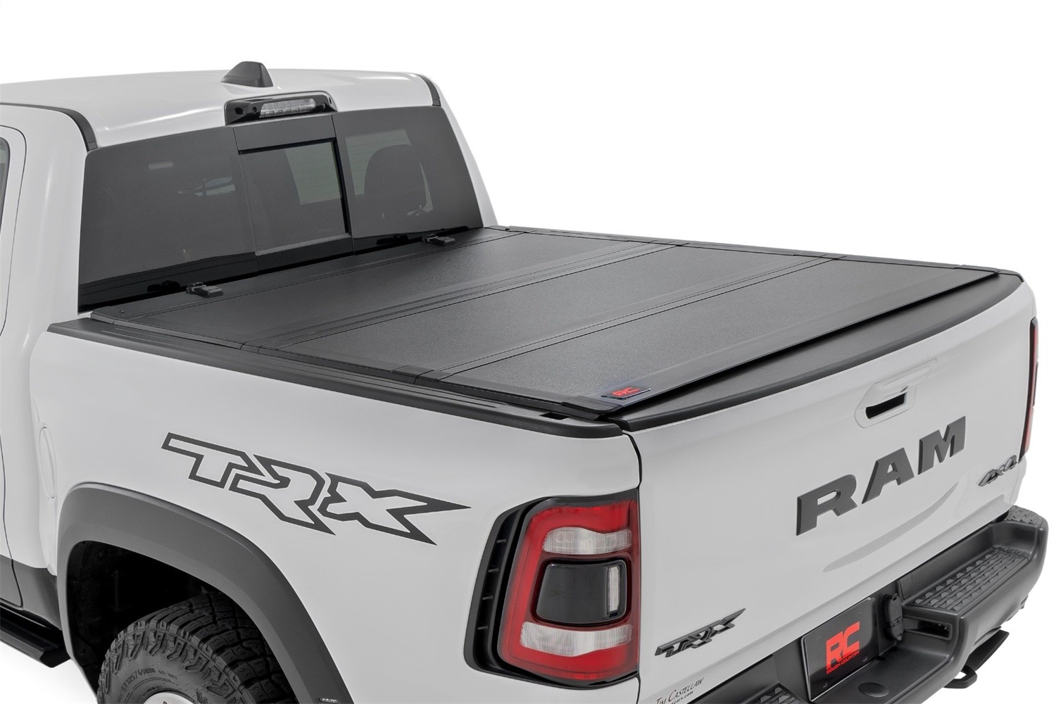 Rough Country 49514551 - Hard Tri-Fold Flip Up Bed Cover - 5'7 inch - Toyota Tundra 2WD/4WD (2022-2025) Rough Country 49514551 - Hard Tri-Fold Flip Up Bed Cover - 5'7 inch - Toyota Tundra 2WD/4WD (2022-2025)