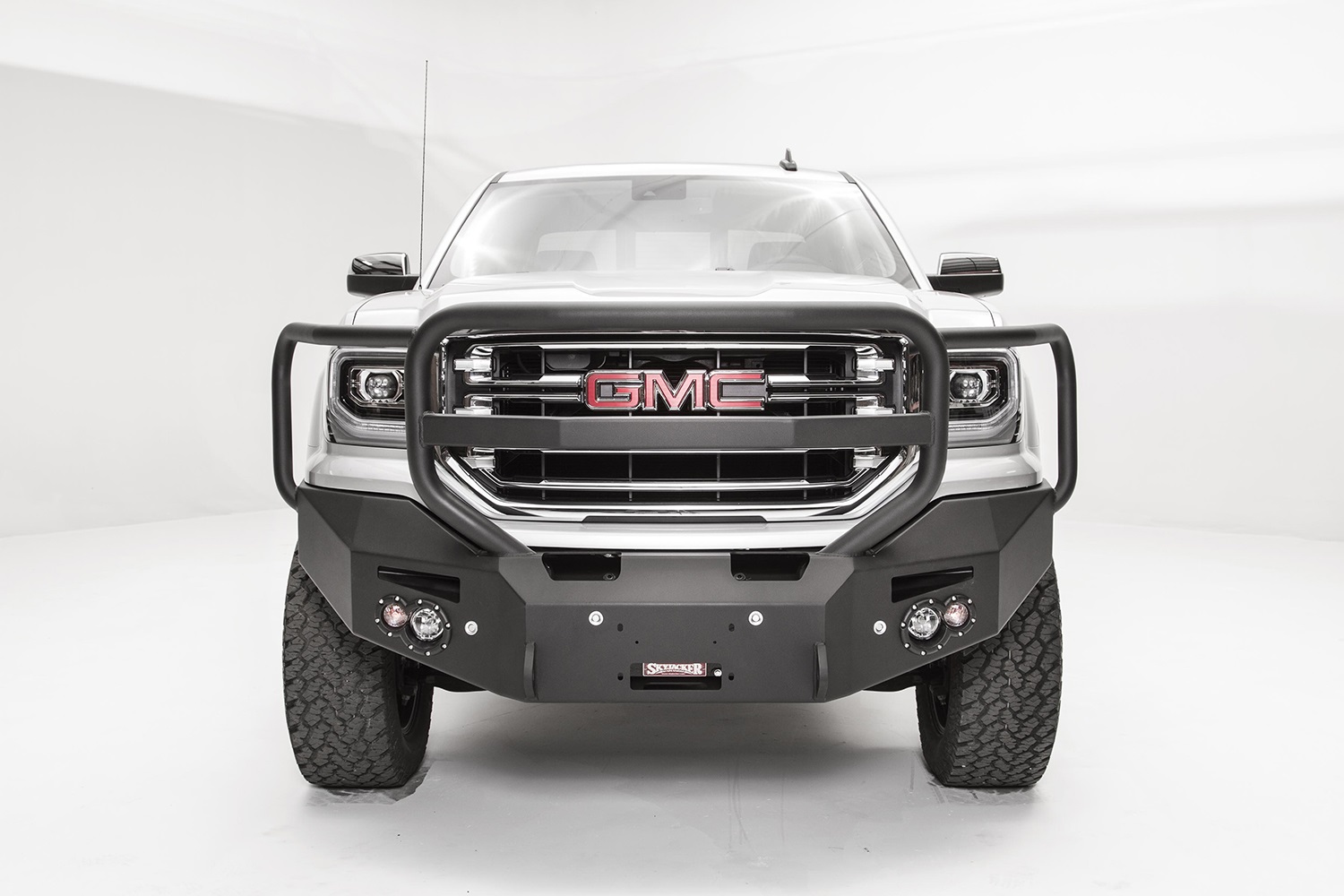 Fab Fours GS16-F3950-B - Premium Winch Front Bumper Fab Fours GS16-F3950-B - Premium Winch Front Bumper