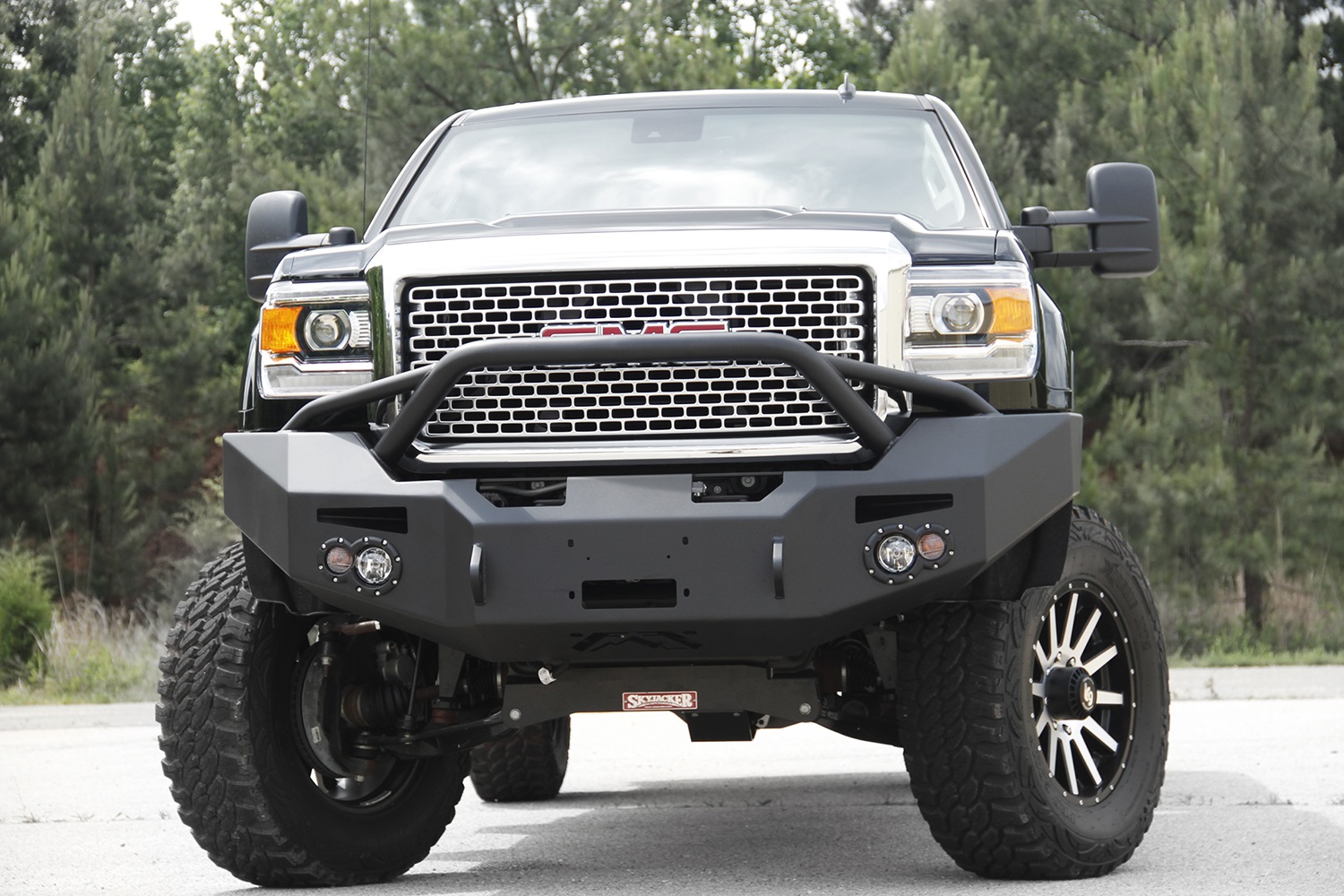 Fab Fours GM14-A3152-1 - Premium Heavy Duty Winch Front Bumper Fab Fours GM14-A3152-1 - Premium Heavy Duty Winch Front Bumper