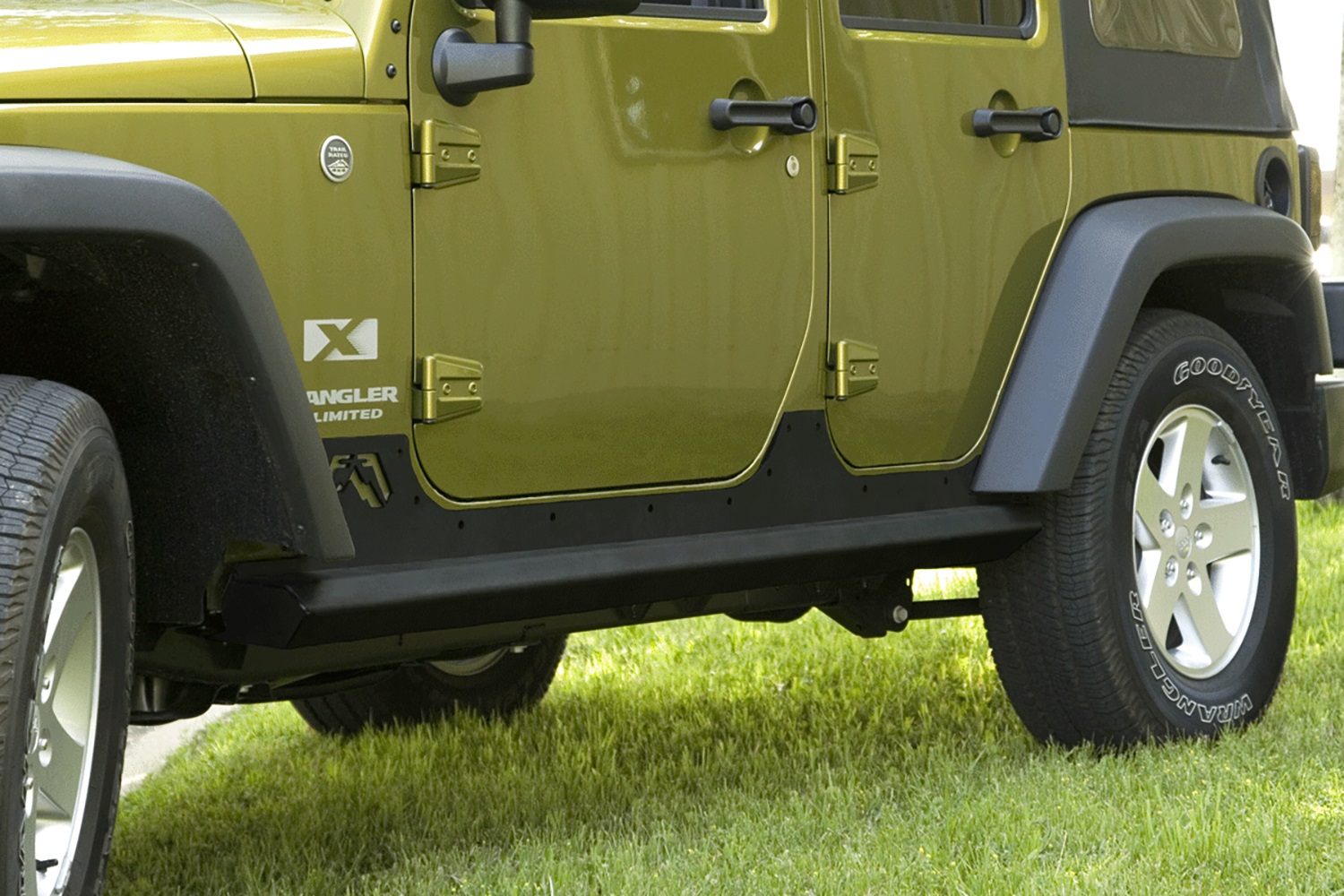 Fab Fours JK07-G1250-1 - Rock Slider; 2 Stage Black Powder Coated; Matches Constant Radius; Doubles As A Step; Fab Fours JK07-G1250-1 - Rock Slider; 2 Stage Black Powder Coated; Matches Constant Radius; Doubles As A Step;