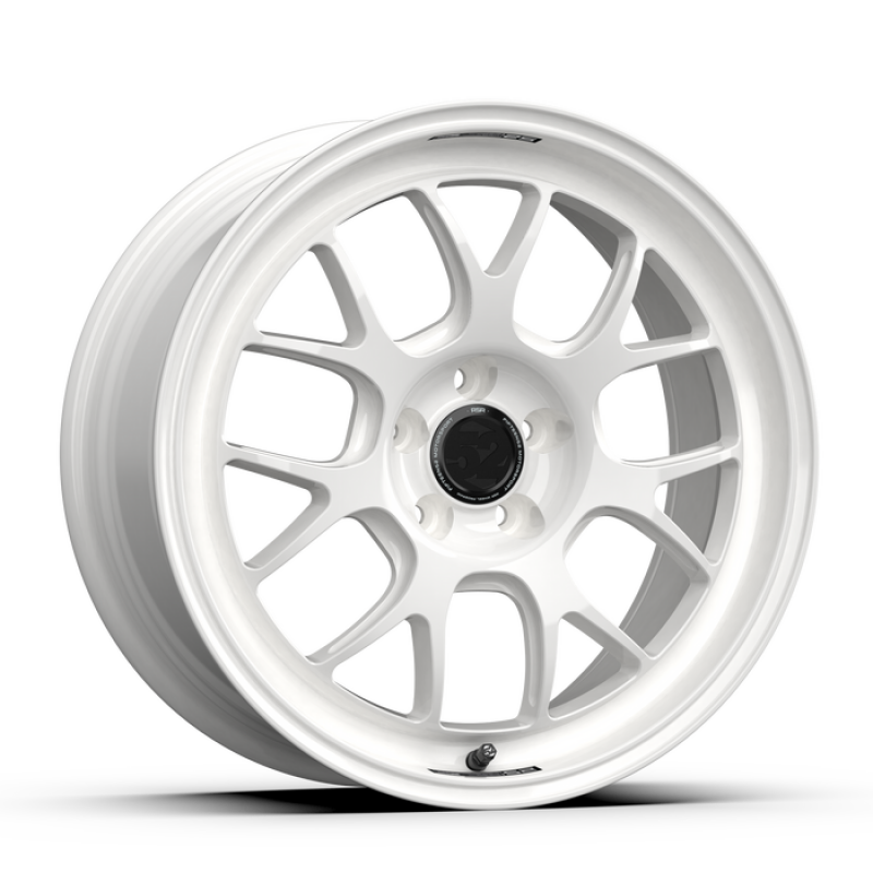 fifteen52 RSARW-89554+38 - Apex RSR 18x9.5 5x114.3 38mm ET 73.1mm Center Bore Rally White