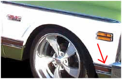 Brothers Trucks MFB20RH - Fender Molding - Front Of Wheel - Black - Right