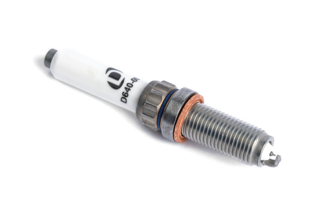 Dinan D640-0001 - Iridium Spark Plug - 12x26.5x14MM (Flat) - Heat Range 9 Dinan D640-0001 - Iridium Spark Plug - 12x26.5x14MM (Flat) - Heat Range 9