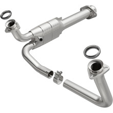 Magnaflow 23256 - Conv DF GM 1500/2500/Suburban 5.0L