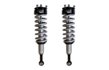 Maxtrac 876825F - 05-18 Toyota Tacoma 2WD/4WD 6 Lug 0-2.5in Front FOX 2.0 Performance Coilover - Pair