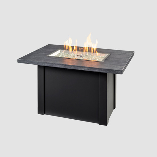 Outdoor GreatRoom Havenwood with Carbon grey Everblend top and Luverne Black base
