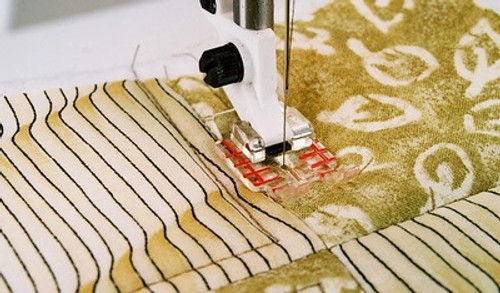 Husqvarna Viking Clear 1/4" Piecing foot Husqvarna Viking Clear 1/4" Piecing foot