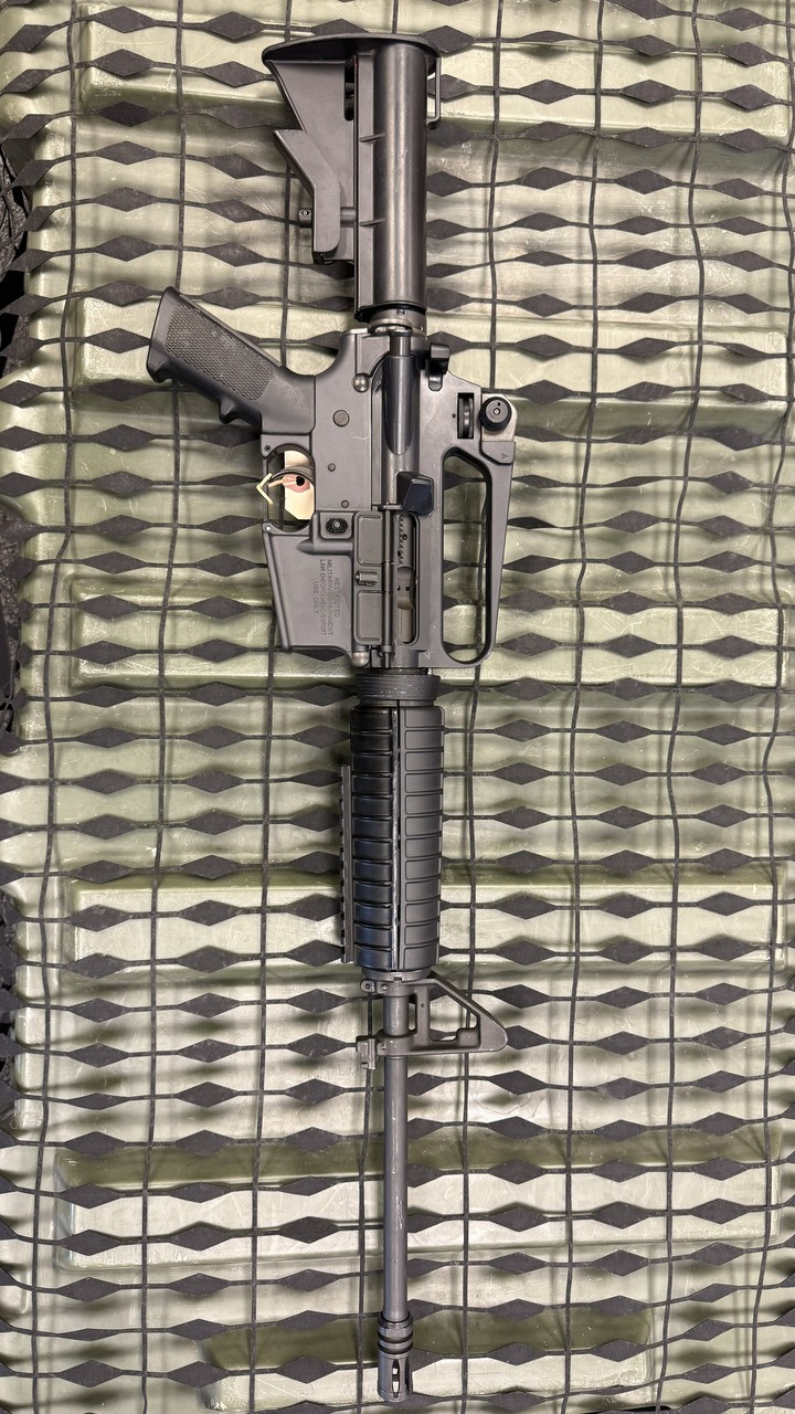RARE COLT 6520 AR-15 A2  GOVERNMENT CARBINE MADE IN CANADA  *NOT FOR SALE IN CALIFORNIA*