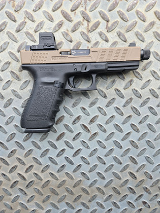 BD21 45acp threaded barrel w holosun