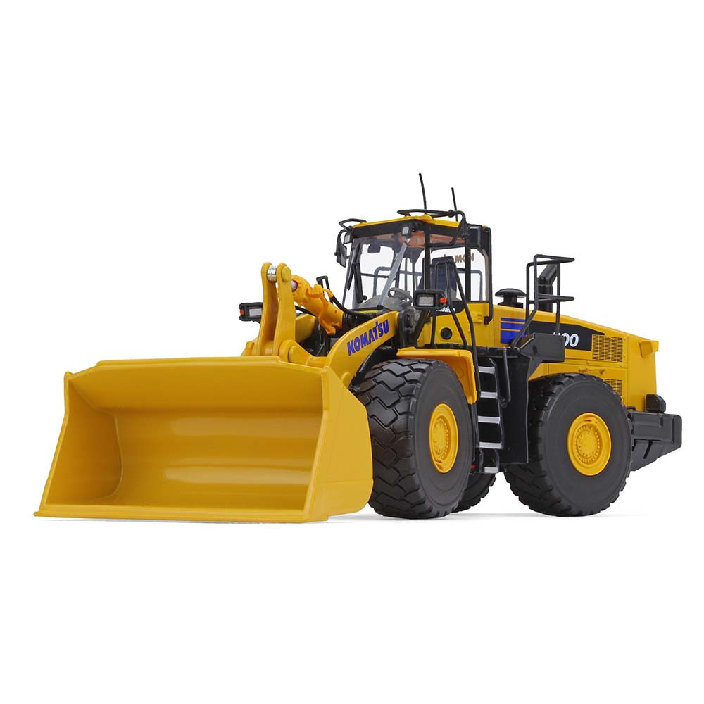 50-3262: Komatsu WA500-7
Komatsu 1/50 scale WA500-7 Wheel Loader