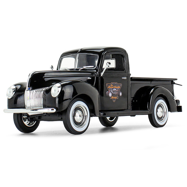 49-0393B5: The Busted Knuckle Garage 
1/25 Scale 1940 Ford F-100 Pickup Diecast Replica