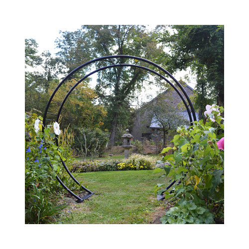 Kinsman Garden Moon Gate Arch