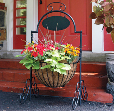 Welcome Planter - Kinsman Garden Company