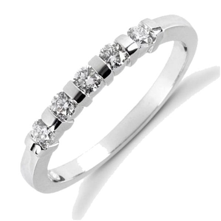 0.25 Ct Tw 5 stone diamond anniversary ring