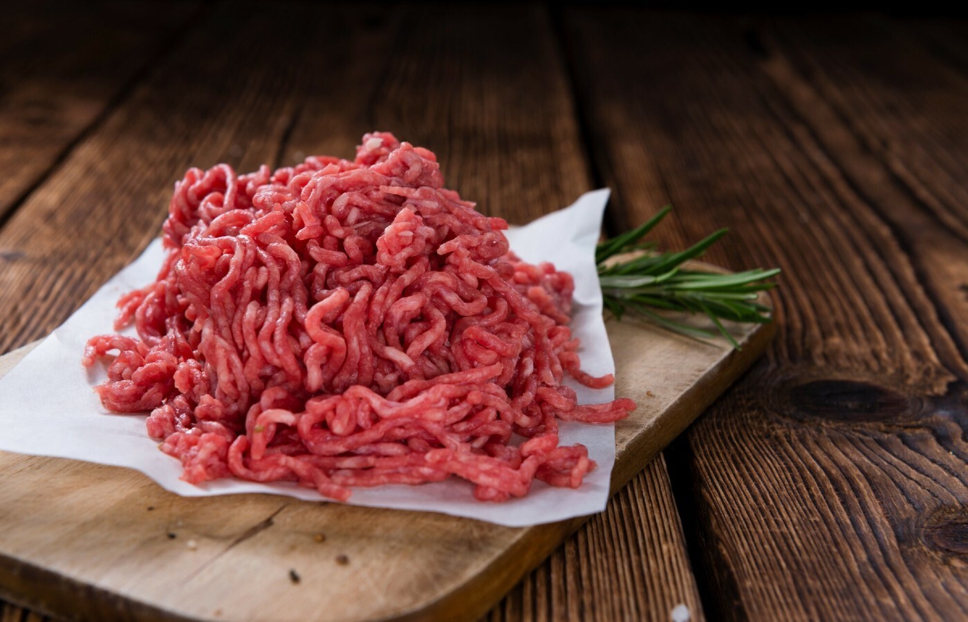 Pure, grass-fed ground beef —no hormones, no antibiotics, no mRNA. Clean, nutrient-rich, and flash-frozen for bold flavor and real nourishment.