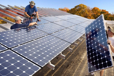 ​The Evolution of Solar Module Efficiency: From Early Days to Cutting-Edge Technologies