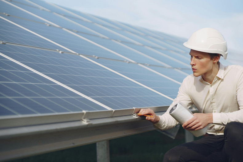 ​Post-Installation of Solar Panels: Ensuring Optimal Performance