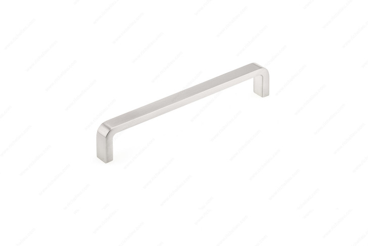 BP260195 Modern Metal Pull - 24 & 25