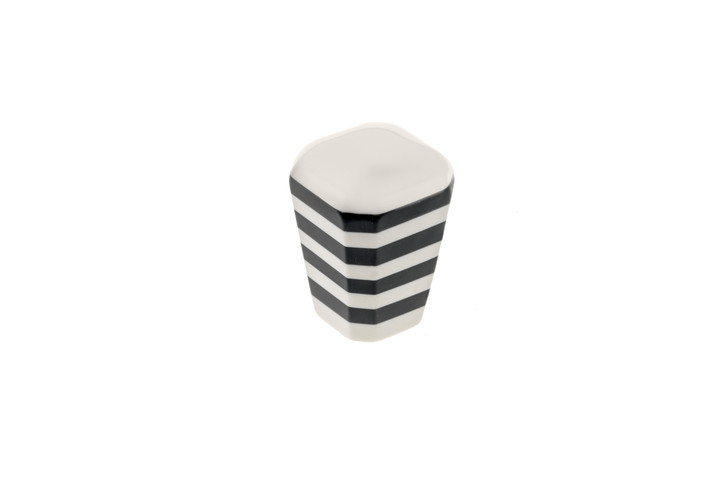 BP637930303490 Eclectic Plastic Knob - 6379