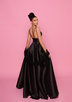 Nicoletta NP157 Gown - Black
