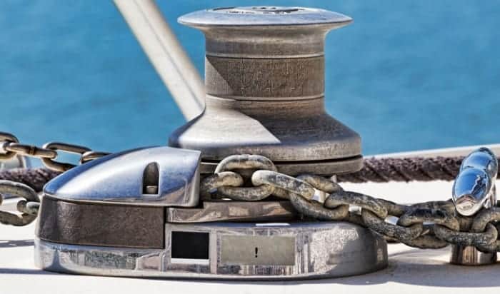 windlass-anchor-chain.jpg