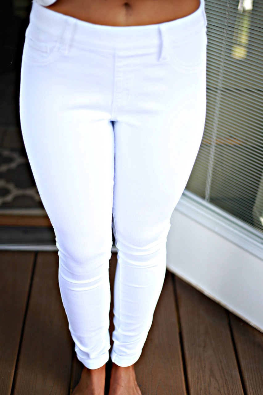White pull on skinny jeans clearance